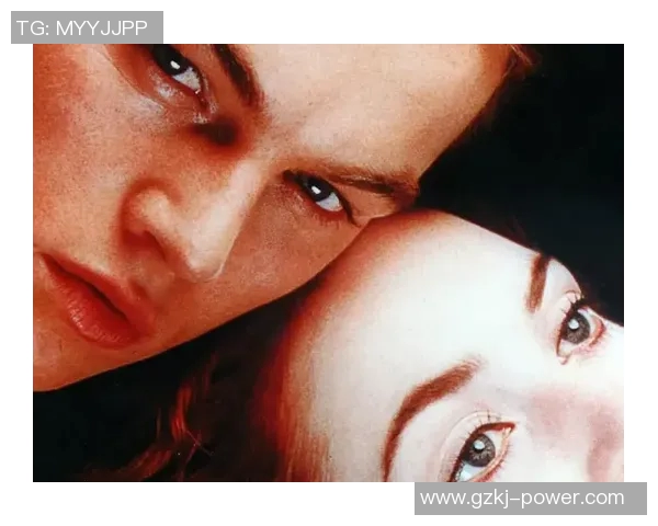 足球明星的爱情故事揭秘他们的伴侣是谁以及背后的甜蜜瞬间