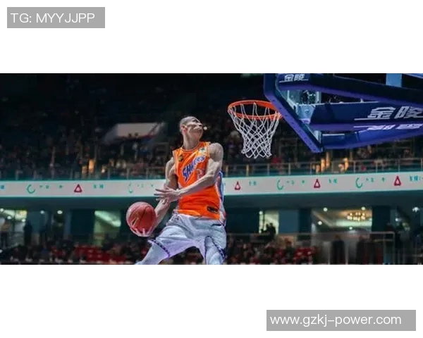 袜子明星篮球赛季精彩回顾与球员风采展示